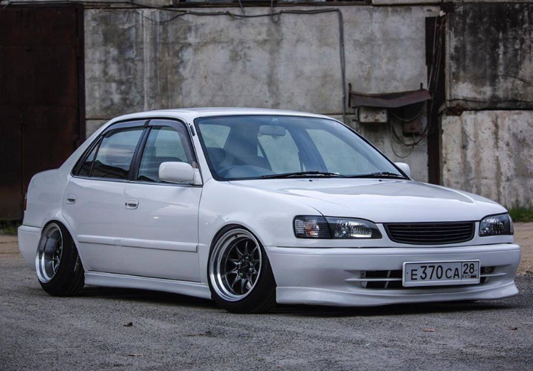 TOYOTA COROLLA AE110 AE111