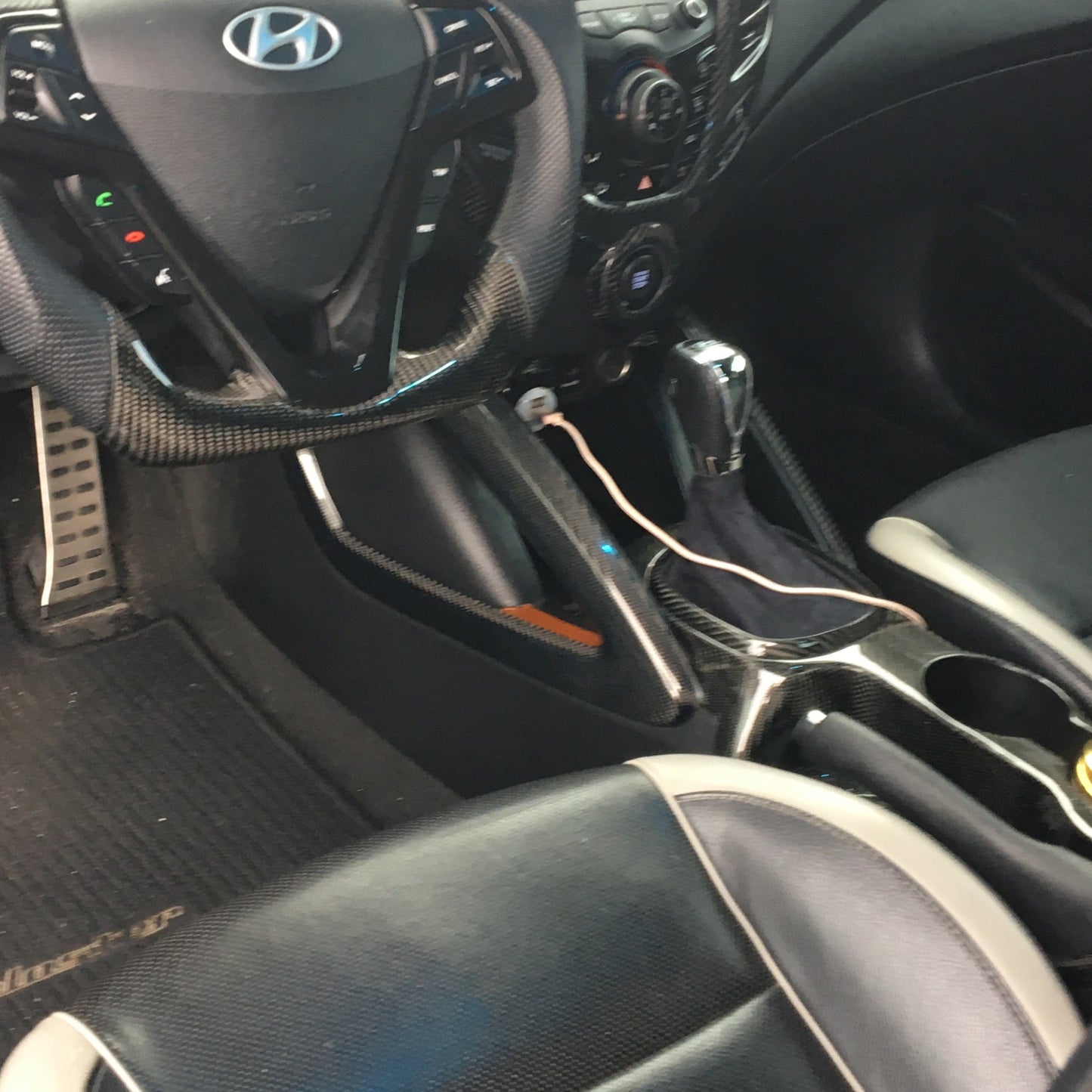 Hyundai Veloster 2011-2017 center console handles (Stick on Type)