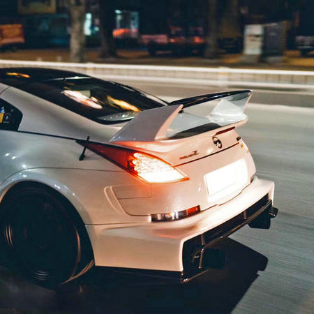 Nissan 350z  rear spoiler  EPR international