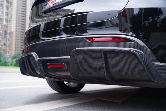 Tesla 20 onwards Model Y Type CM rear diffuser with fog light