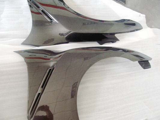 Nissan R35 GTR OEM Front Fender (with fender vents)