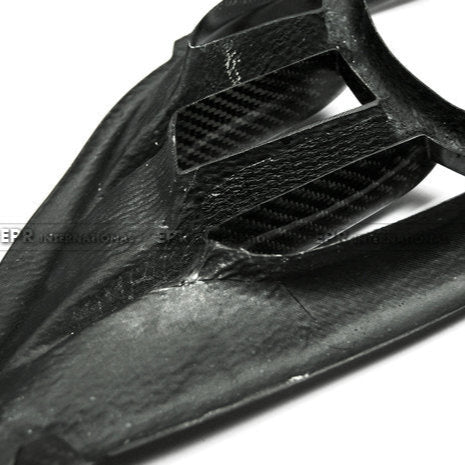 Nissan R35 GTR AS-Style Exhaust Suround