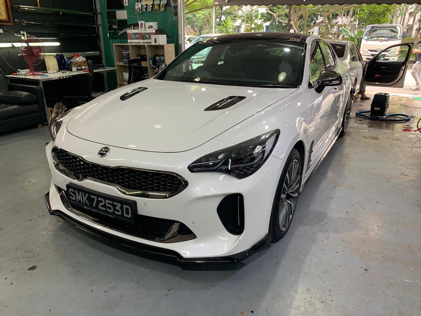 Kia Stinger Type M Front Lip