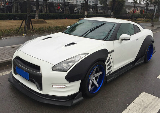 Nissan GTR R35 TP-Style Front Fender Set