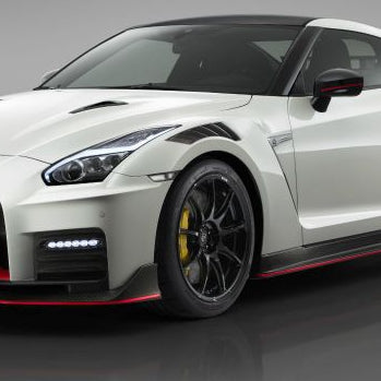Nissan R35 GTR 08-17 NIS Style front vented fender pair