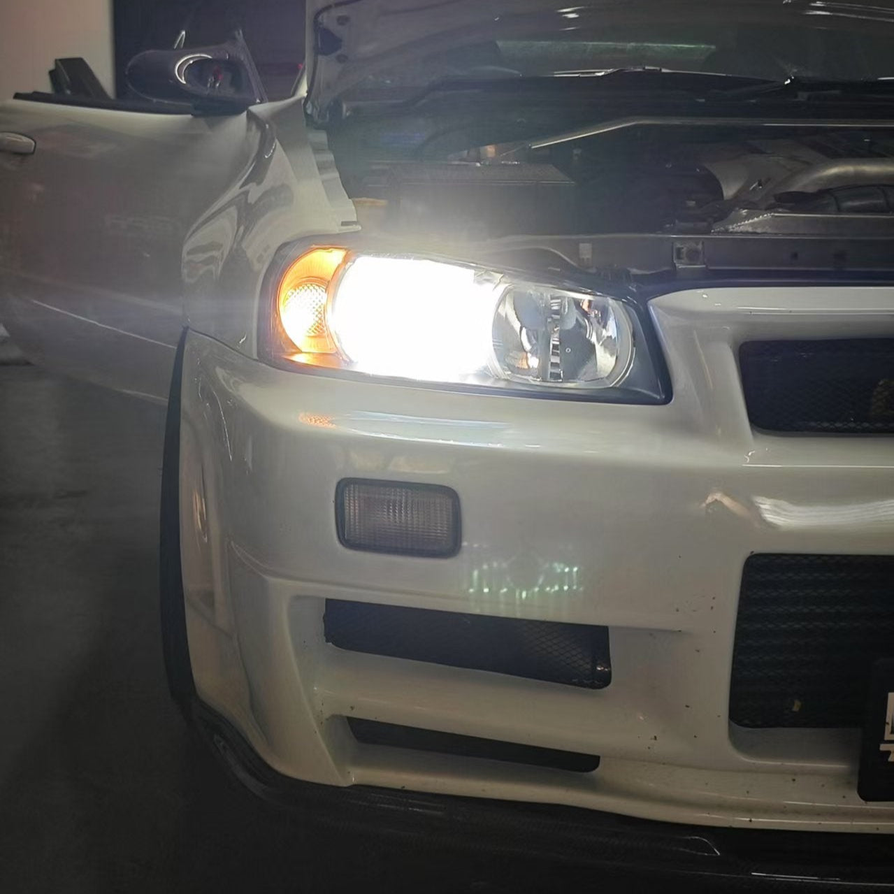 Nissan R34 GTR OE Type headlight (LED)
