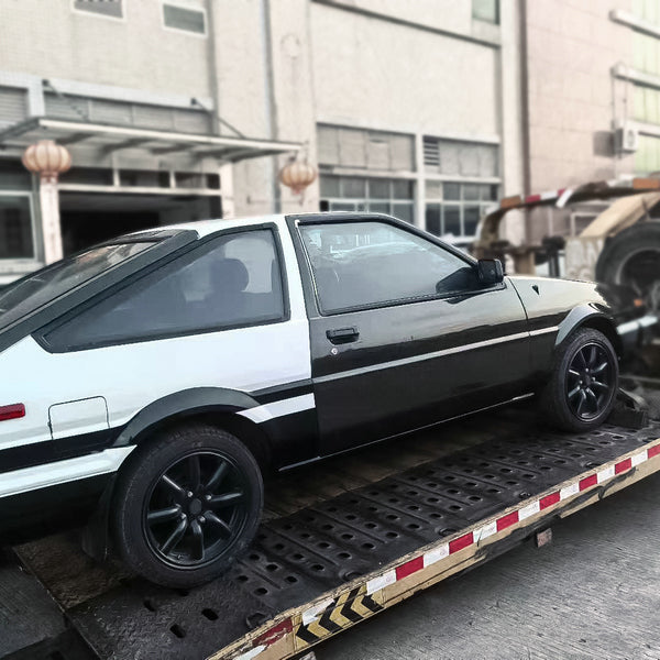 Toyota AE86 Tureno OEM door (Pair)  (Around 6kg)