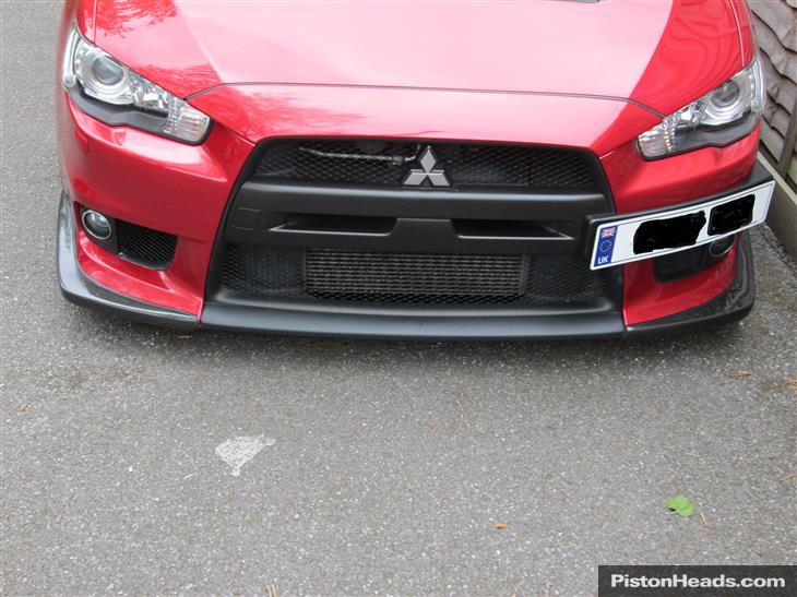 MITSUBISHI EVO 10 V-Style Front Splitter Cover (2Pcs)