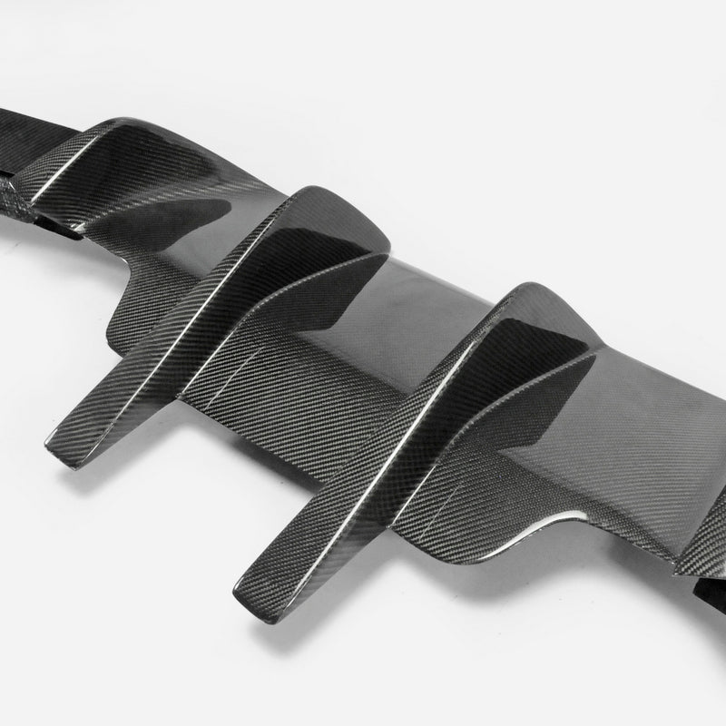 BMW 6 SERIES M6 F06 F12 F13 V-style rear diffuser (Rear M6)
