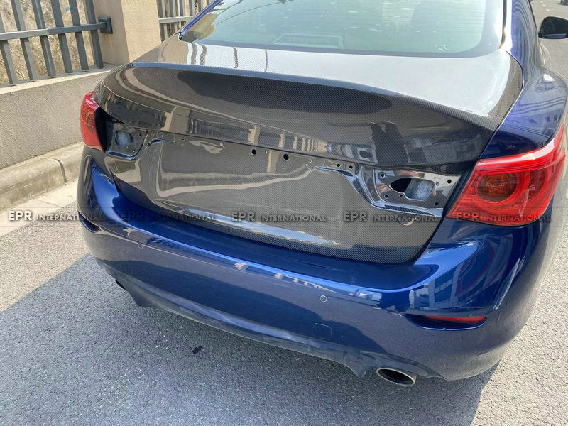 Infiniti Q50 rear trunk