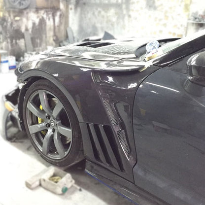 Nissan GTR R35 EPA Front fender with louver fin(Inc 6 fins, side maker use F51 Fuga)