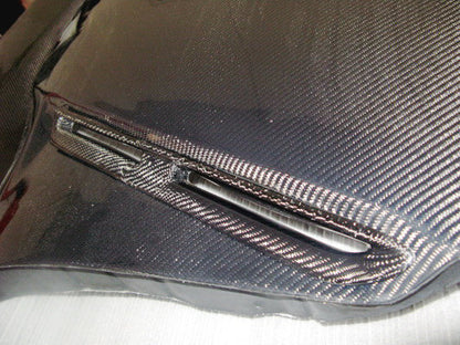 Nissan R35 GTR OEM Front Fender (with fender vents)