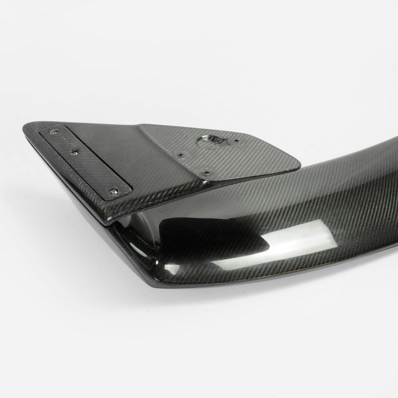 Nissan R35 GTR MN Style Rear Spoiler with base