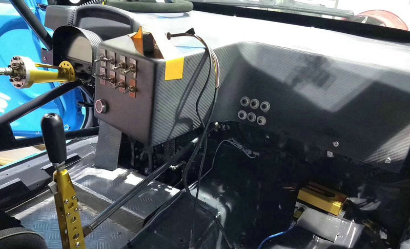 Universal Competition Racing Dash (124 x 75cm)