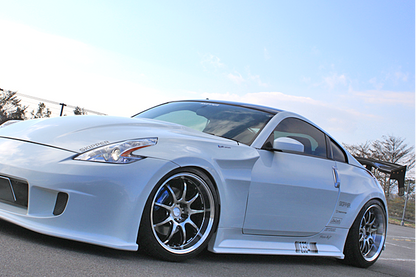 Nissan Z33 350Z DO style wide body side skirt