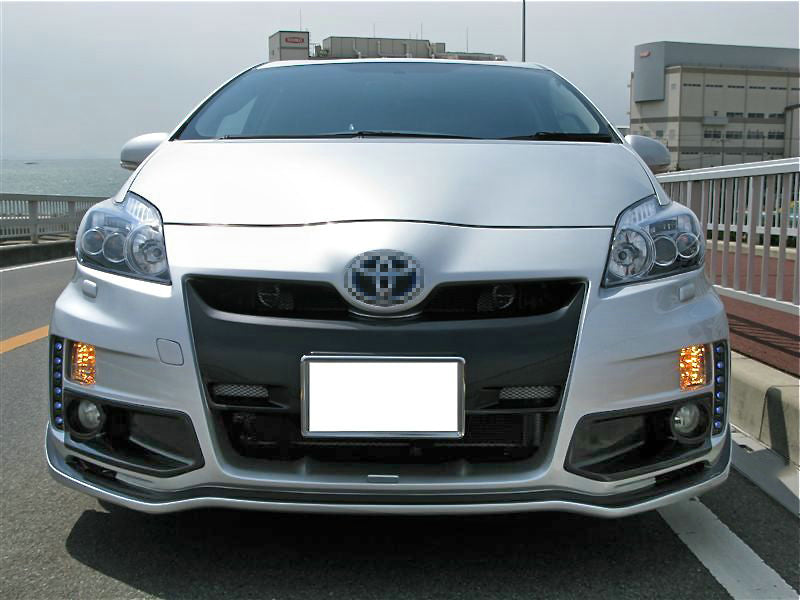 TOYOTA 08'.05~11'.11 Prius ZVW30 RR-GT TMK Style Front Bumper (Pre-facelifted)