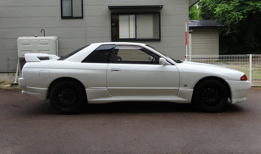 Nissan Skyline R32 GTR OE Type side skirt