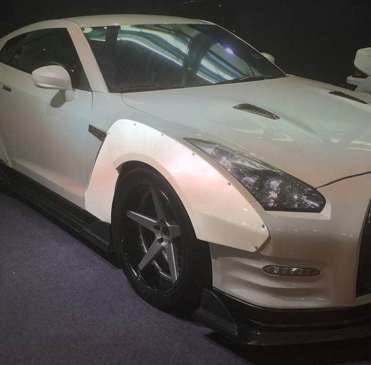 Nissan GTR R35 TP-Style Front Fender Set