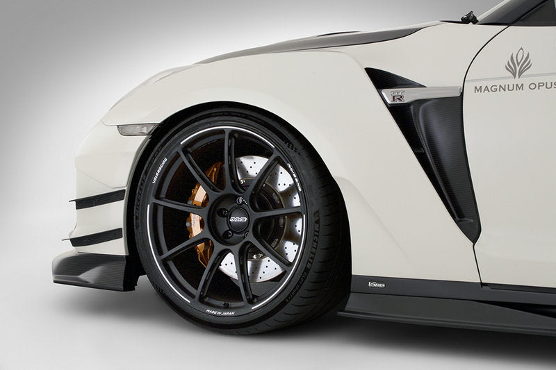Nissan R35 GTR VRS19 Type front fender(with fender vents)