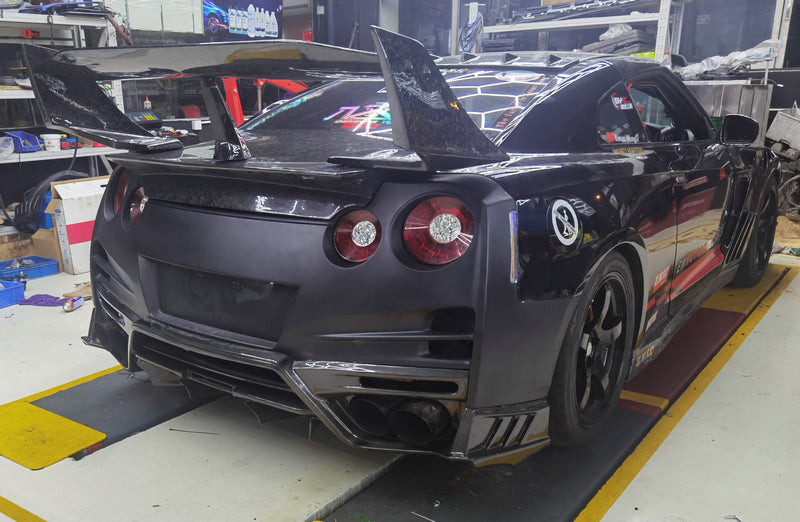 Nissan MY17 R35 GTR TS Style Rear Bumper (Included rear lip, diffuser blade x 4, under diffuser) 8Pcs