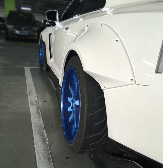 Nissan GTR R35 TP-Style Rear Fender Set
