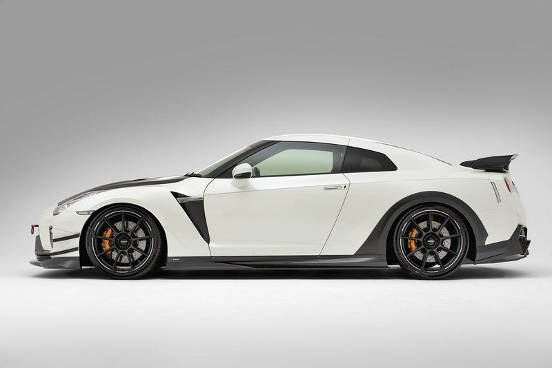 Nissan R35 GTR VRS19 Type Side skirt (with side skirt extension)