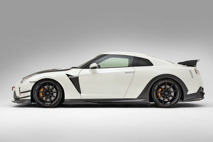 Nissan R35 GTR VRS19 Type Side skirt (with side skirt extension)