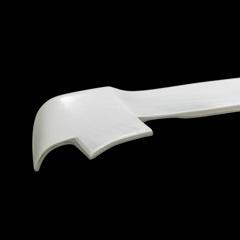 16-19 Nissan Serena C27 Highway Star RO Type Rear spoiler (pre-facelift)