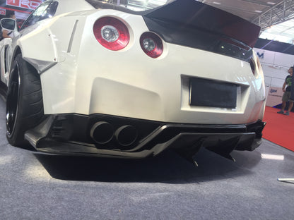 Nissan GTR R35 TP-Style Rear Lip Diffuser