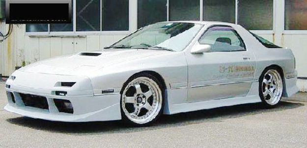 Picture of RX7 FC 86-92 - Vanquish Full Body Kit